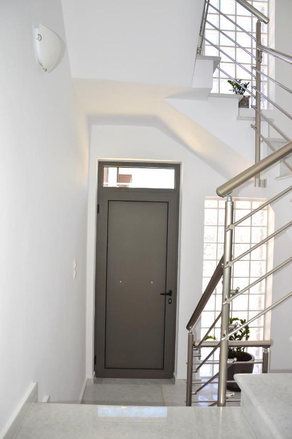 Appartement α & D Perikleous *
